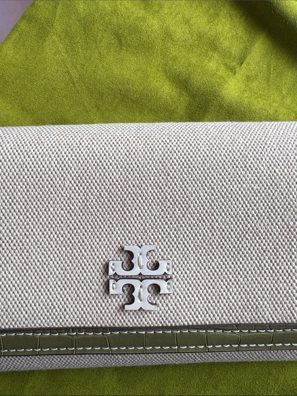 Tory Burch Thea Flat Wallet Crossbody Canvas Green Croc-embossed leather trim - Picture 2 of 16
